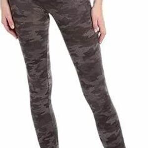 Women’s Spanx Camo Slim Leggings Ch/Sm- Gray Camo